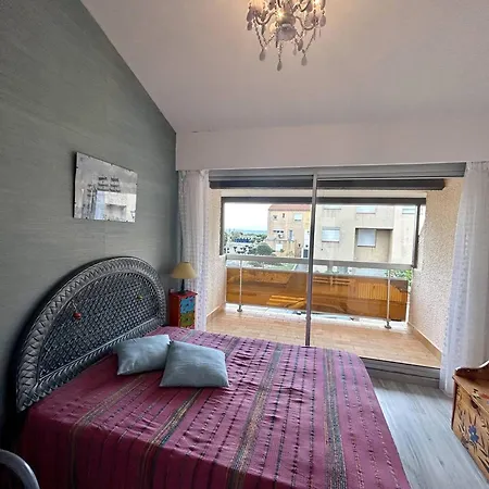 Apartamento Duplex Avec Grande Terrasse Et Parking Privé à 100m De La - Fr-1-529-122