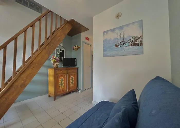 Apartment Agreable Duplex Avec Grande Terrasse Et Parking Prive A 100m De La - Fr-1-529-122 Le Barcarès